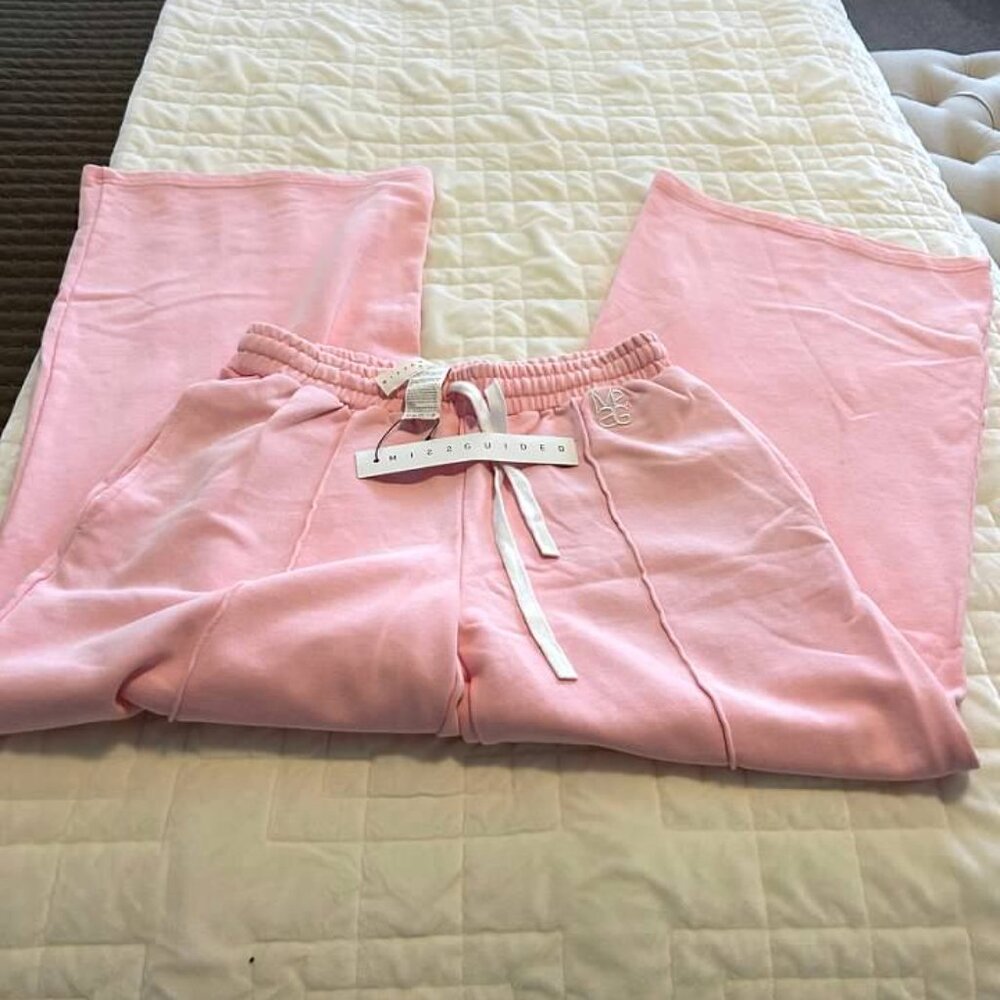 MISSGUIDED  WIde Leg Sweatpants With Drawstrings and Pockets Medium BNWT